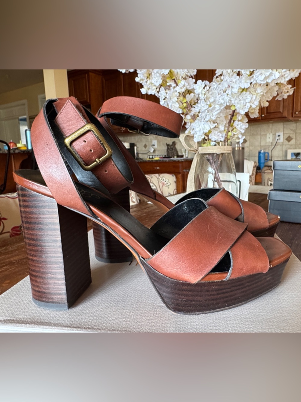 Women's Franco Sarto brown Platform Sandals with Ankle Buckle Strap Size 8